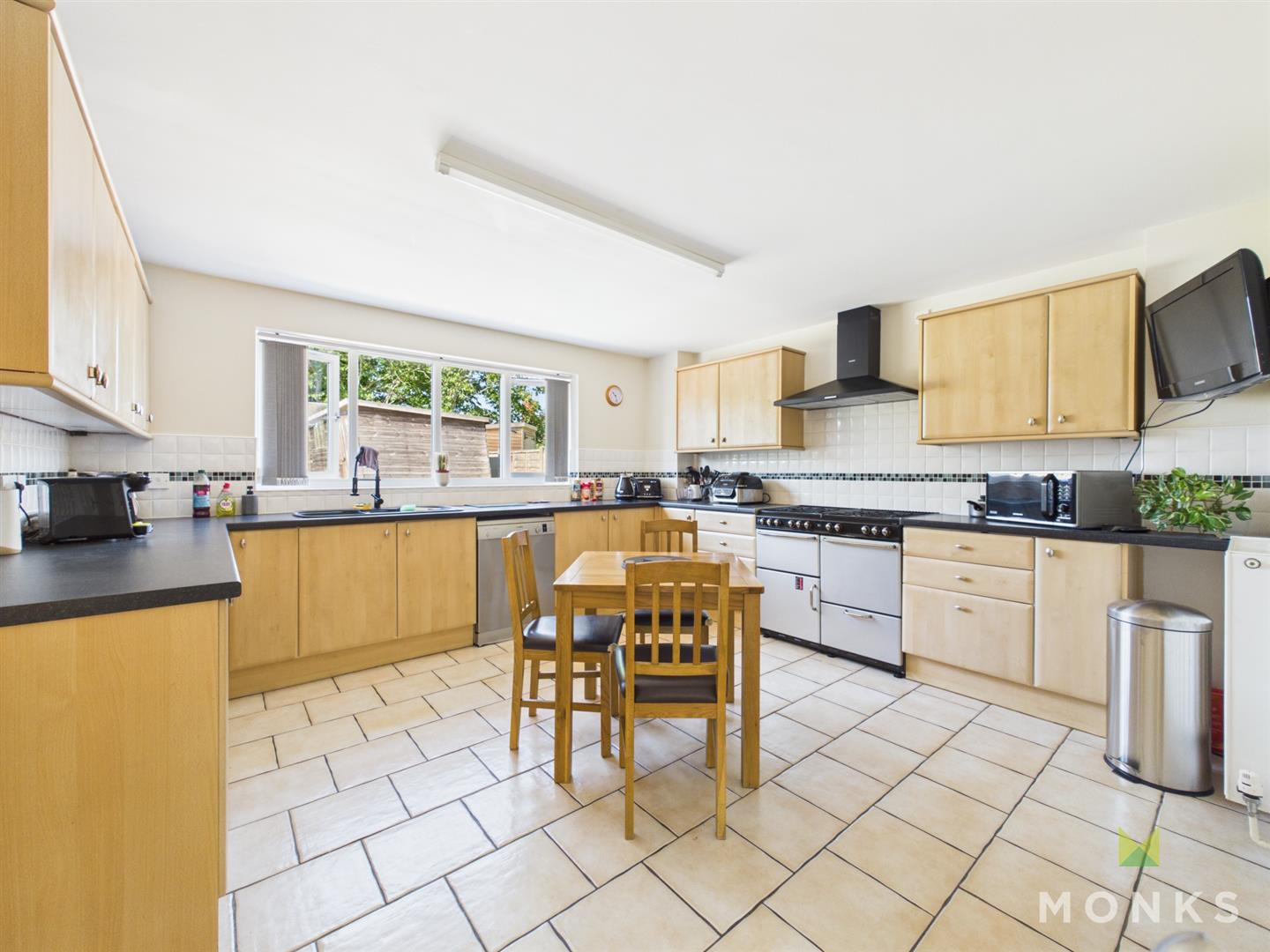 Dogberry Rhewl, Oswestry, SY10 7AS For Sale
